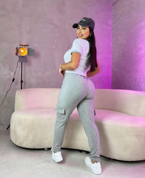 Cinza