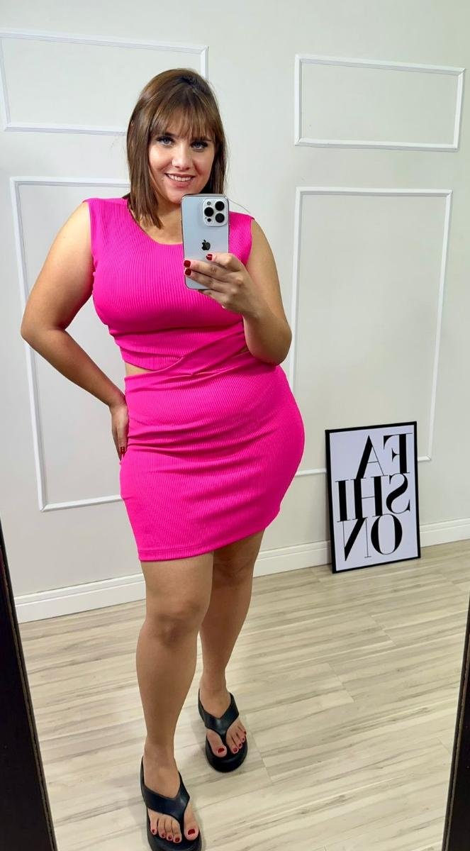 89718_1732376401173-3.jpg Pink